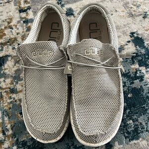 Hey Dude Wally Light Grey Woven Slip-Ons—gently loved!